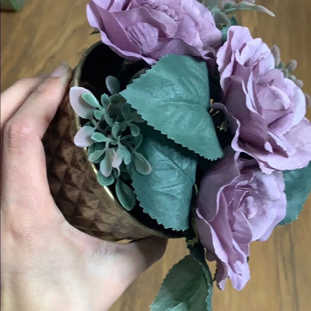 Faux purple‎ floral decor